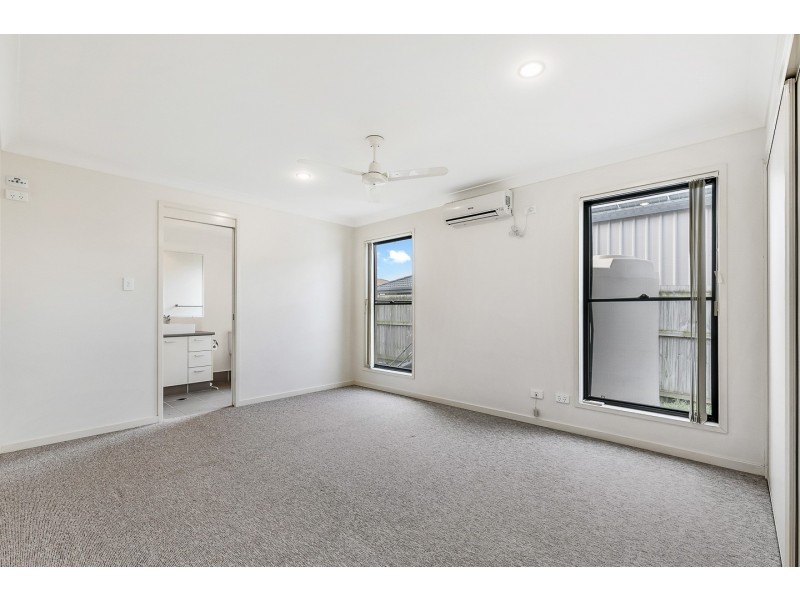 11 Dory Drive, Point Vernon QLD 4655