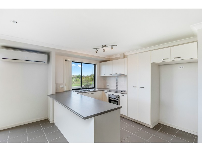 11 Dory Drive, Point Vernon QLD 4655