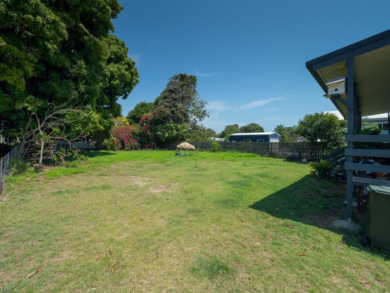 45 Shell Street, Urangan QLD 4655