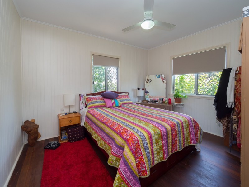45 Shell Street, Urangan QLD 4655