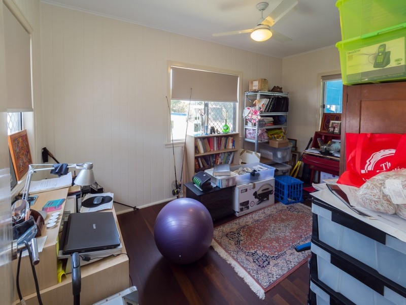 45 Shell Street, Urangan QLD 4655