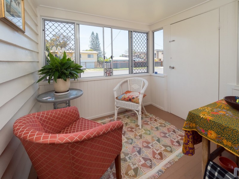 45 Shell Street, Urangan QLD 4655