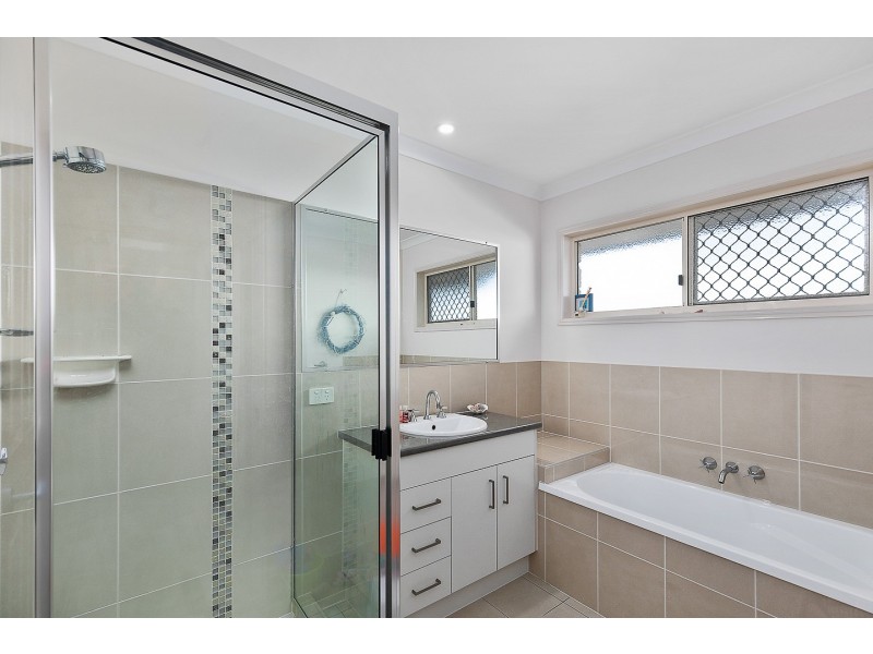 53 Orchid Avenue, Urangan QLD 4655