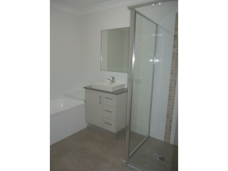 17B Tranquil Drive, Wondunna QLD 4655