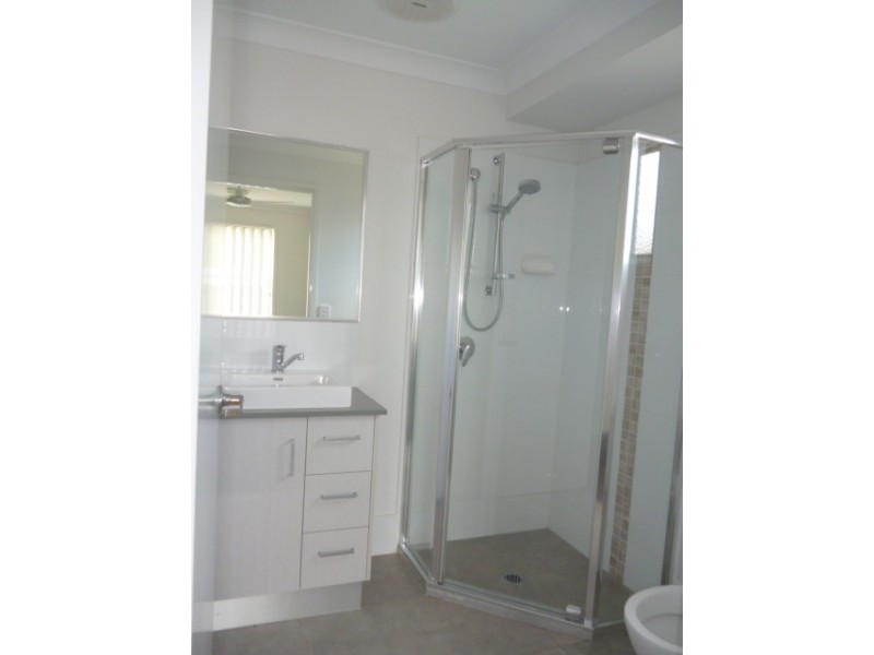 17B Tranquil Drive, Wondunna QLD 4655