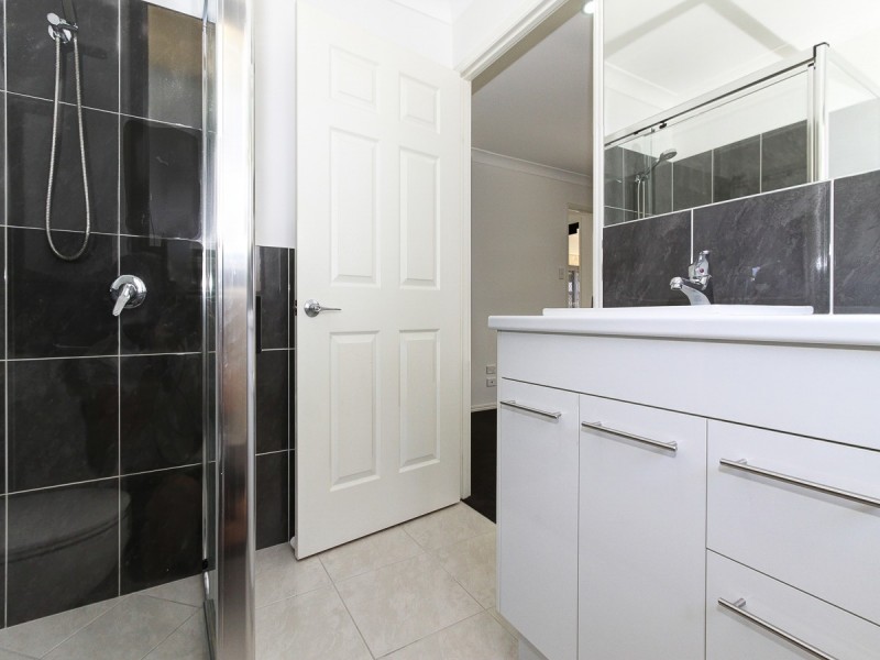 4 Tranquil, Wondunna QLD 4655