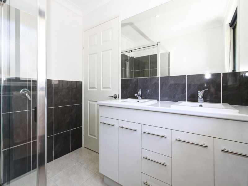 4 Tranquil, Wondunna QLD 4655