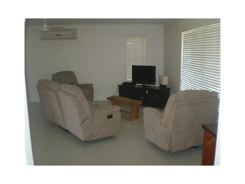 7 Marr Street, Point Vernon QLD 4655