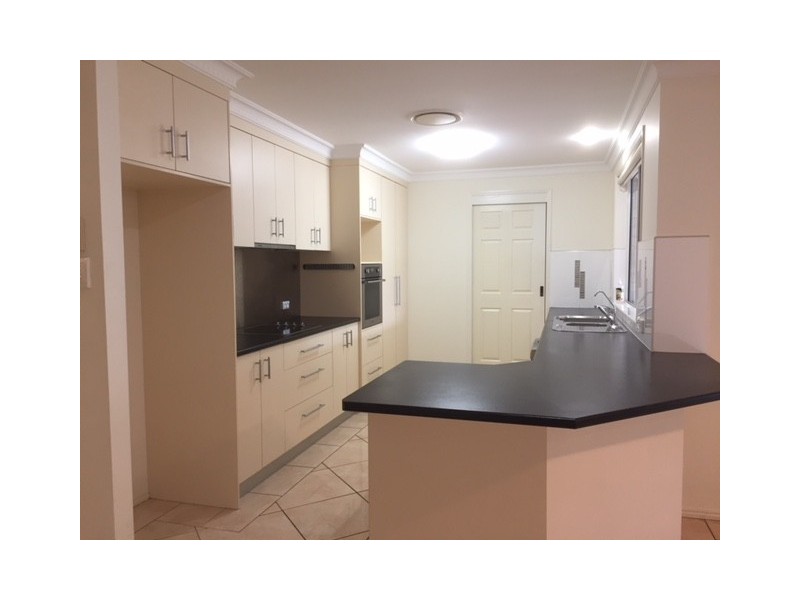 16 Lido Parade, Urangan QLD 4655