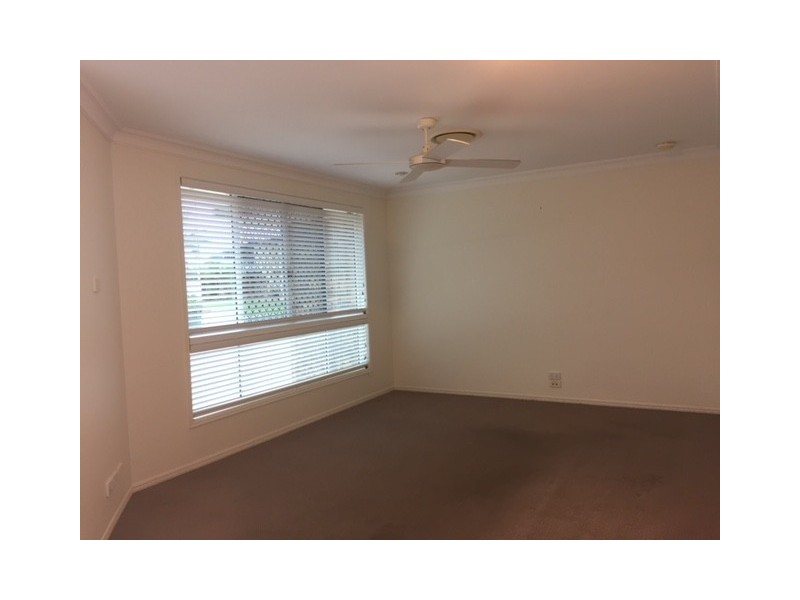 16 Lido Parade, Urangan QLD 4655