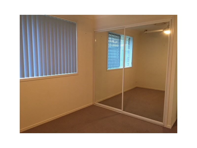 16 Lido Parade, Urangan QLD 4655