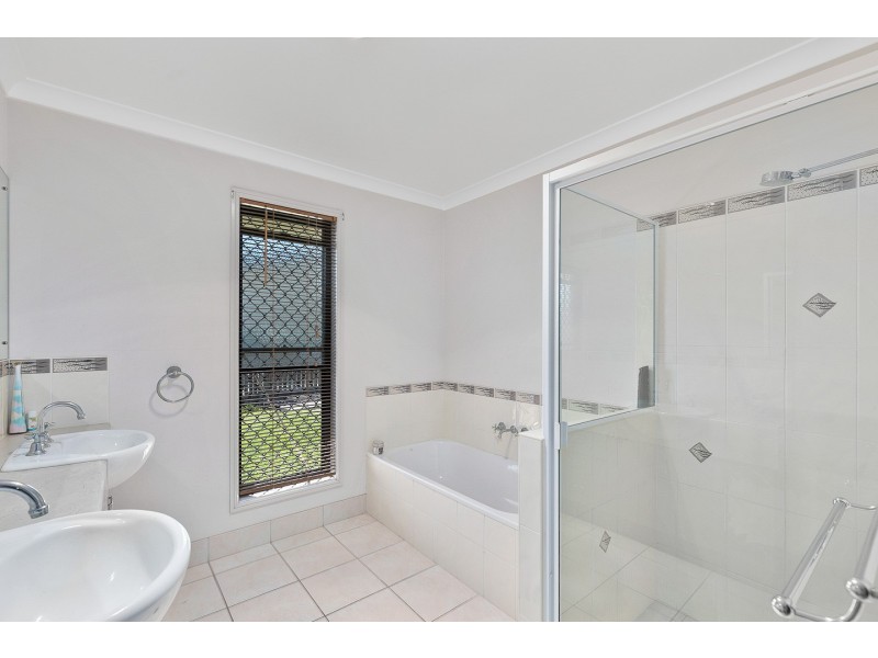 11 Bottlebrush Street, Kawungan QLD 4655