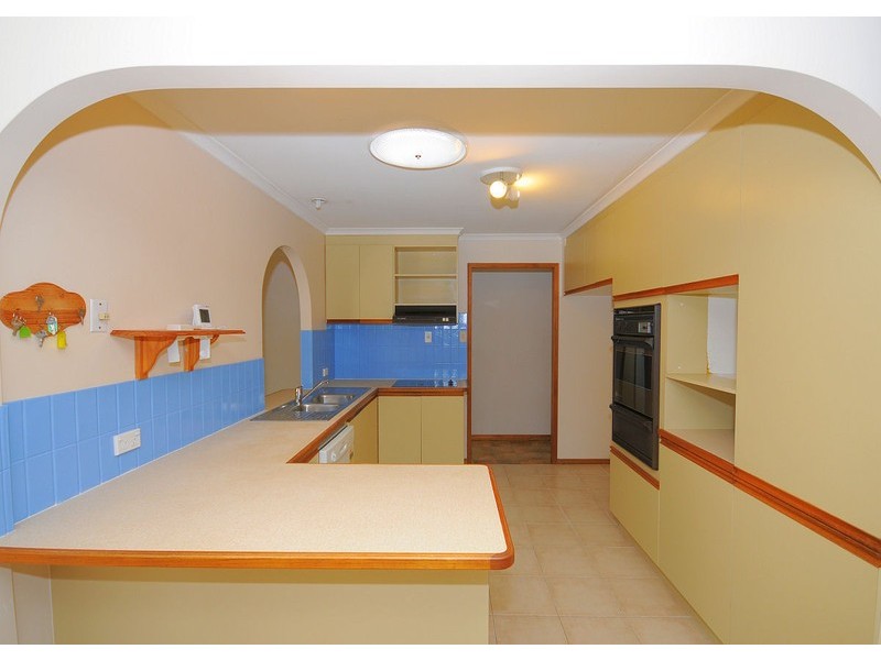 18 Hansen Street, Urangan, Hervey Bay QLD 4655