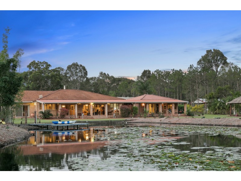 41 Shore Road East, Urangan QLD 4655