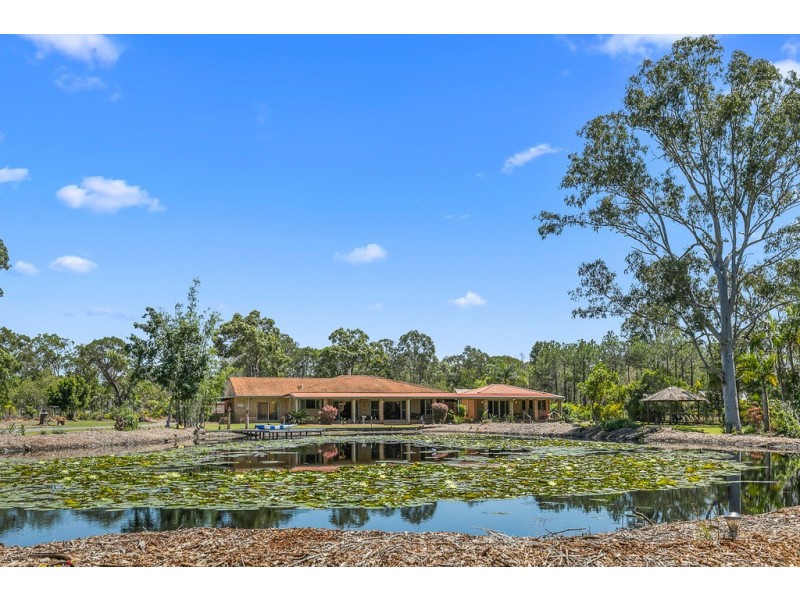 41 Shore Road East, Urangan QLD 4655