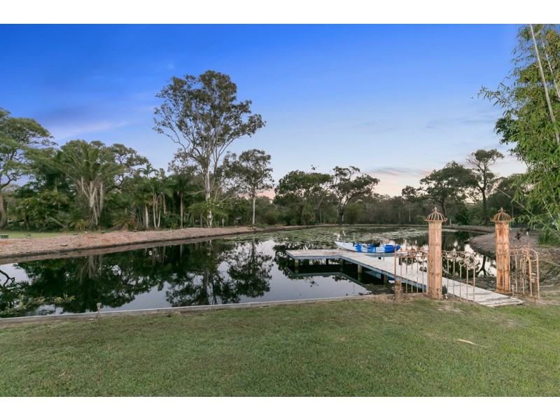 41 Shore Road East, Urangan QLD 4655