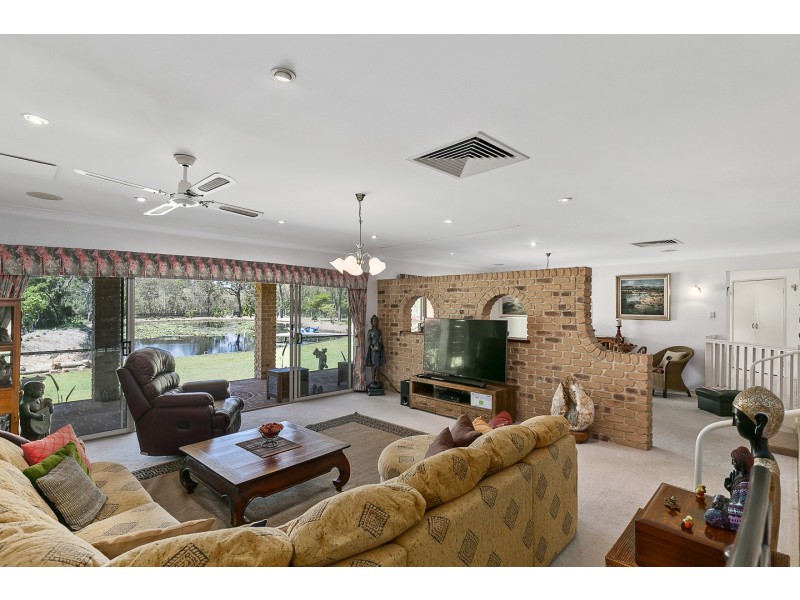 41 Shore Road East, Urangan QLD 4655