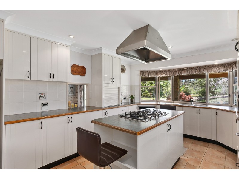 41 Shore Road East, Urangan QLD 4655