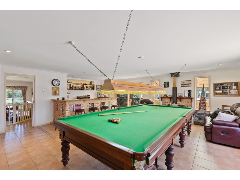 41 Shore Road East, Urangan QLD 4655