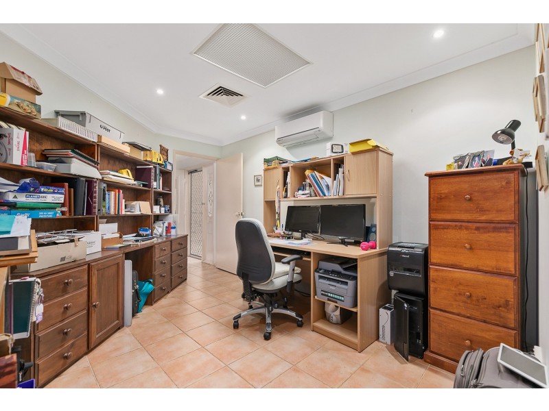 41 Shore Road East, Urangan QLD 4655