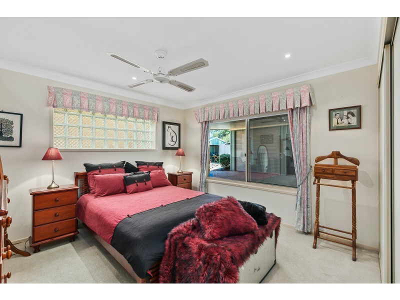 41 Shore Road East, Urangan QLD 4655