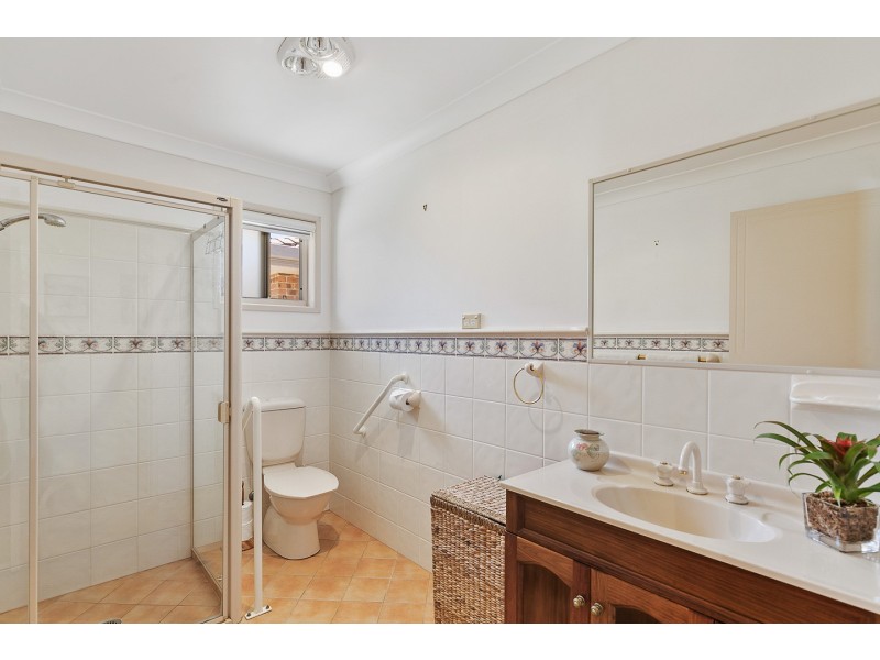 41 Shore Road East, Urangan QLD 4655