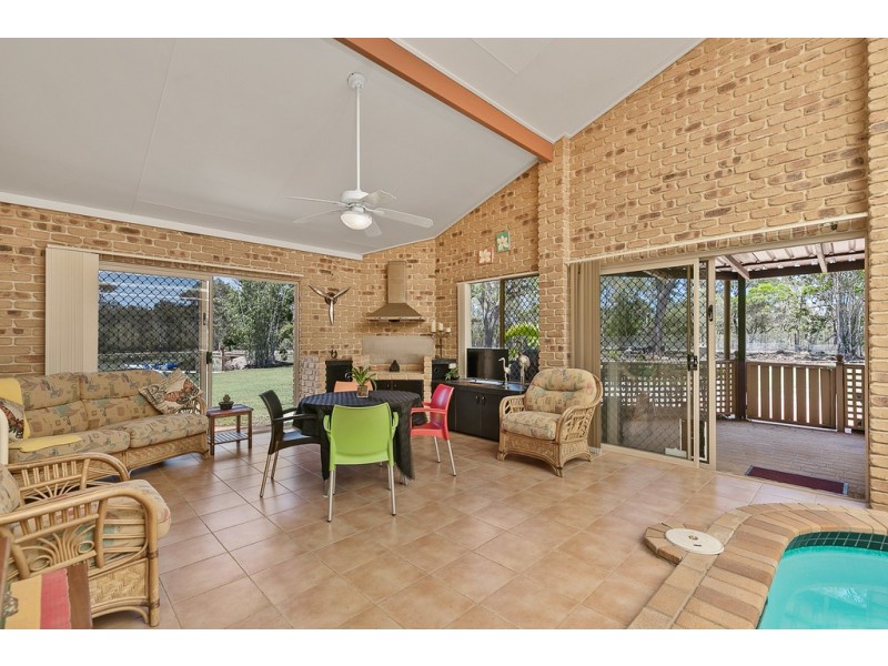 41 Shore Road East, Urangan QLD 4655