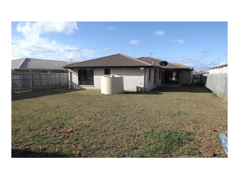 86 Endeavour Way, Eli Waters QLD 4655