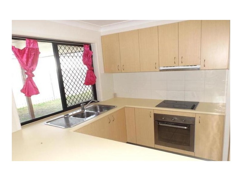 86 Endeavour Way, Eli Waters QLD 4655