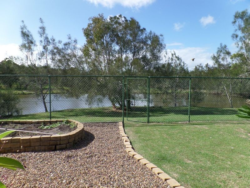 127 Ibis Boulevard, Eli Waters QLD 4655