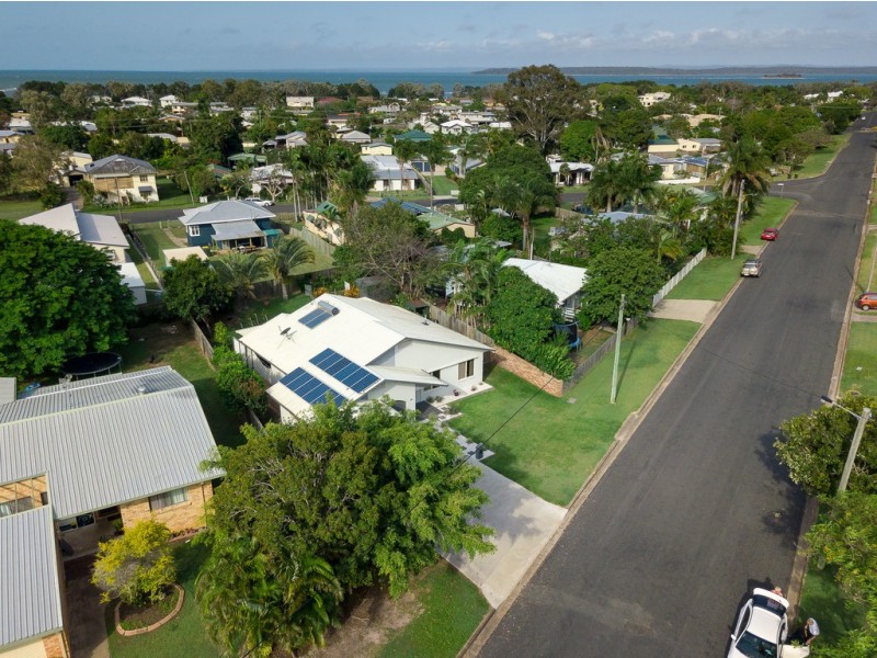 24 Kent Street, Urangan QLD 4655