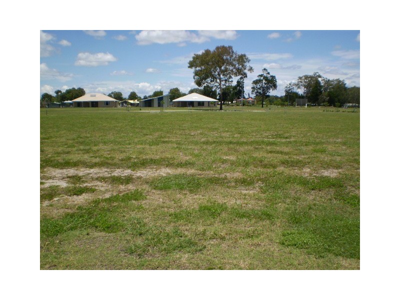 26 Barramundi Drive, Burrum Heads QLD 4659