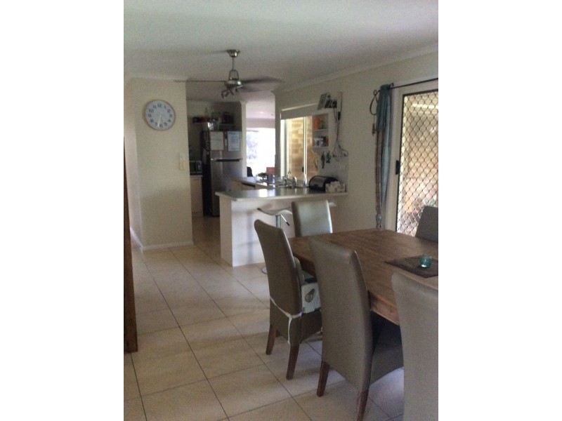 17 Cathy Place, Torquay QLD 4655