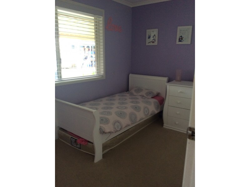 17 Cathy Place, Torquay QLD 4655