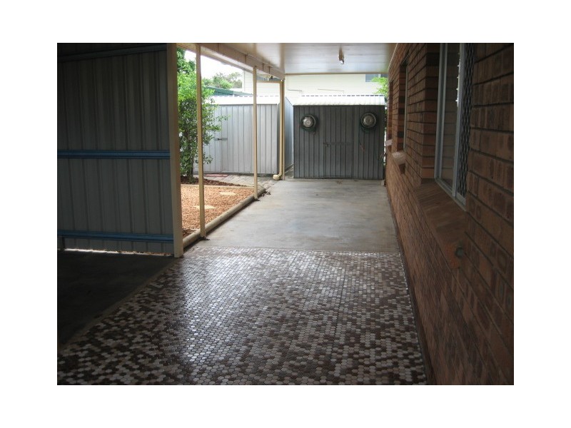 56 King Street, Urangan QLD 4655