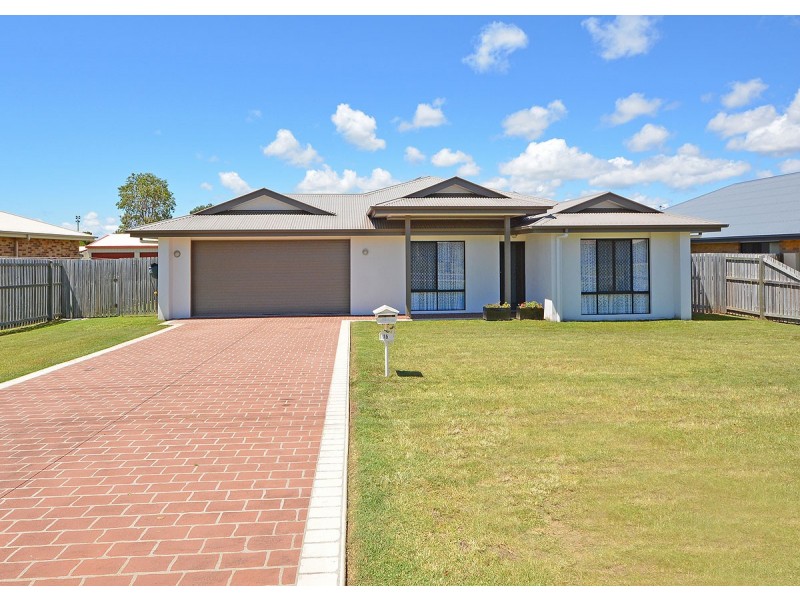15 Colyton Street, Torquay QLD 4655