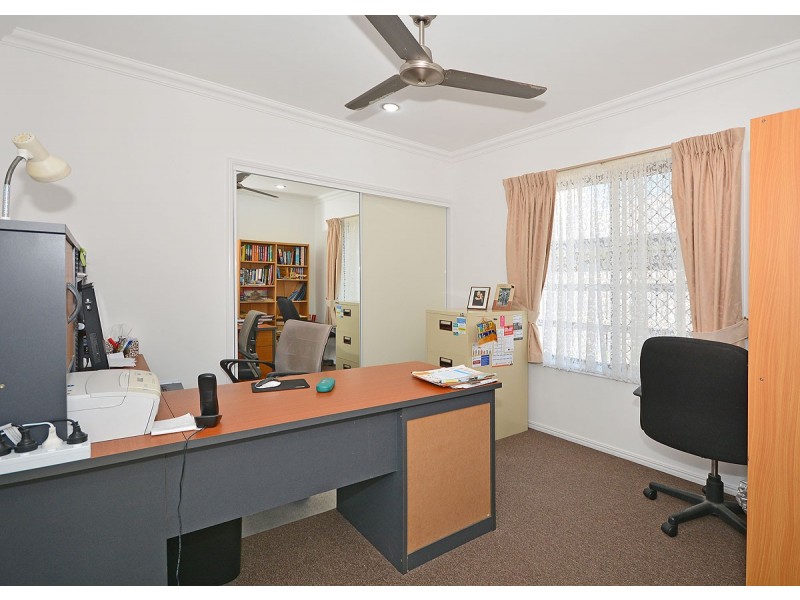 15 Colyton Street, Torquay QLD 4655