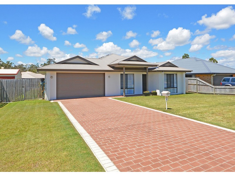 15 Colyton Street, Torquay QLD 4655
