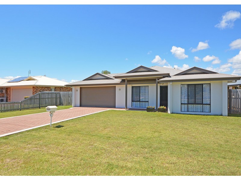 15 Colyton Street, Torquay QLD 4655