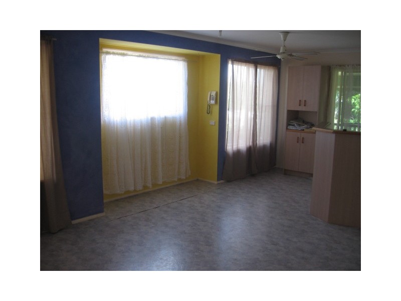 5 Jenny Court,, Point Vernon QLD 4655