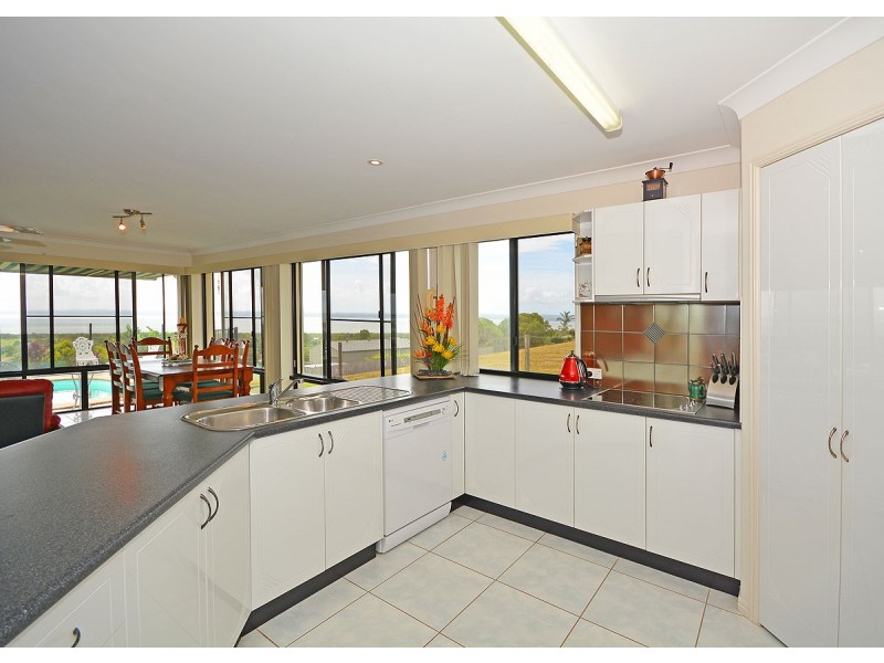 6 Tradewind Close, River Heads QLD 4655