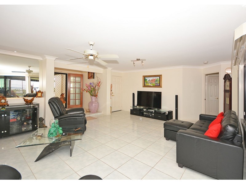 6 Tradewind Close, River Heads QLD 4655