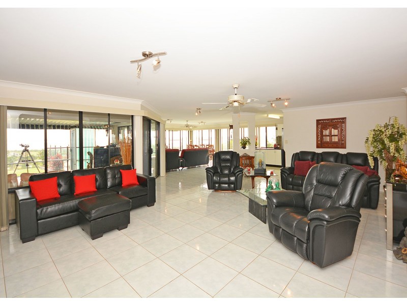 6 Tradewind Close, River Heads QLD 4655