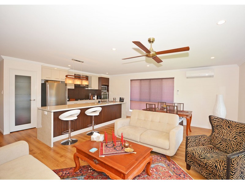 9 Harmony Avenue, Urraween QLD 4655