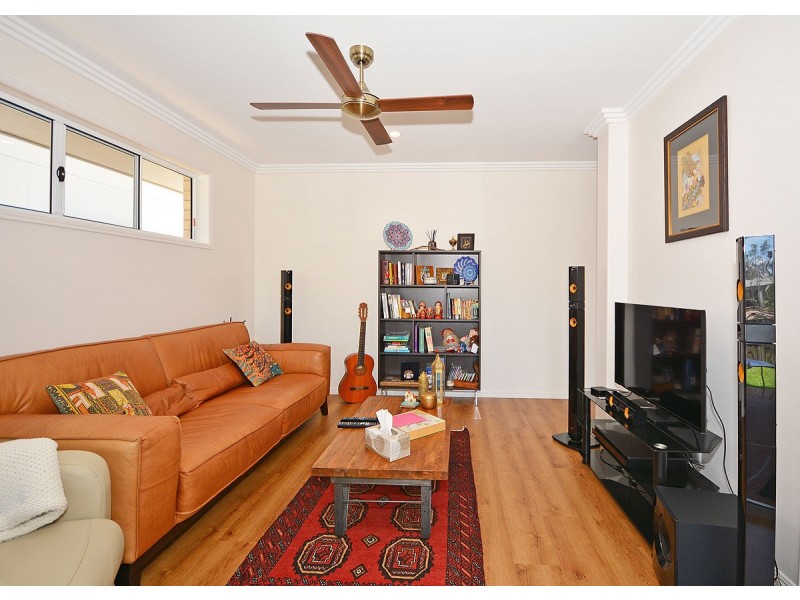 9 Harmony Avenue, Urraween QLD 4655