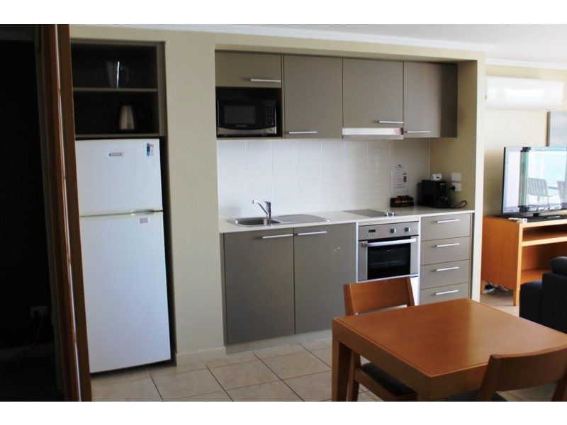 227/569 Charlton Esplanade, Urangan QLD 4655