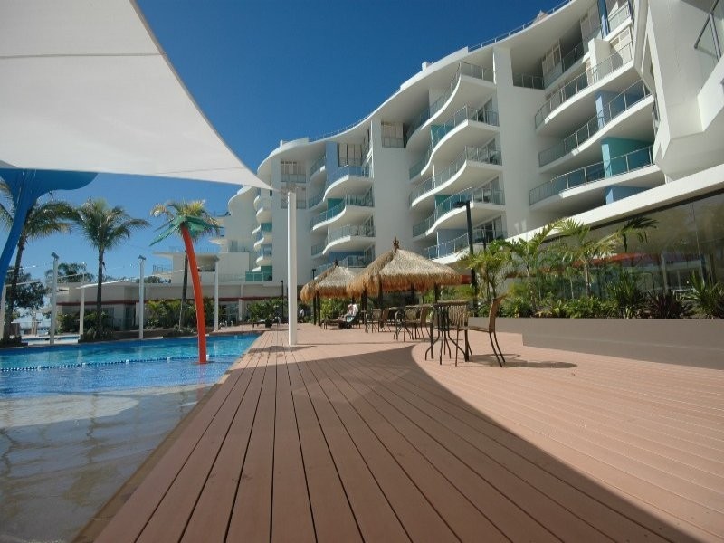205/569 Charlton Esplanade, Urangan QLD 4655
