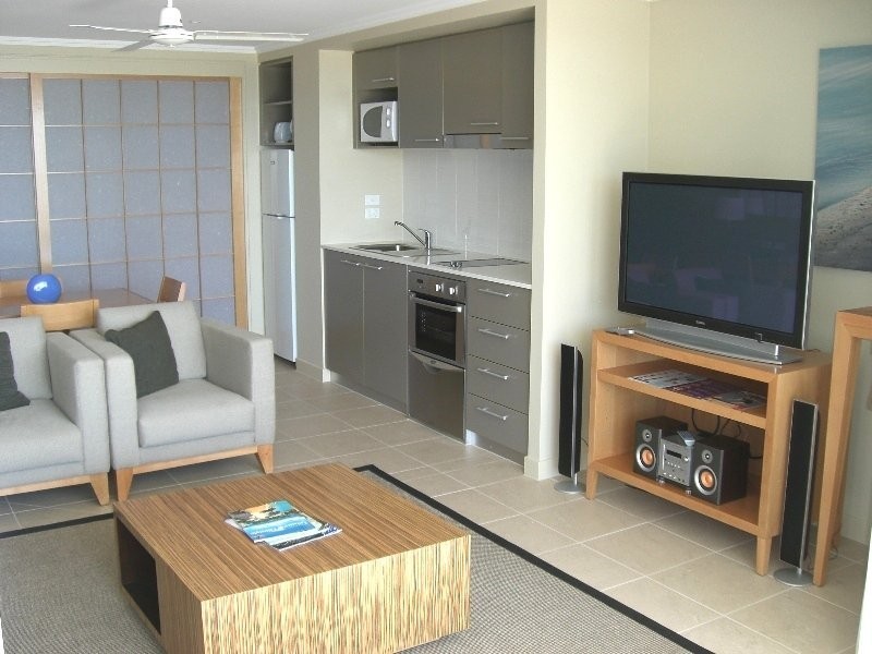 205/569 Charlton Esplanade, Urangan QLD 4655