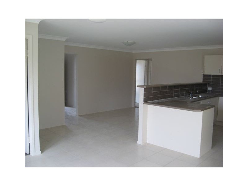 11 Peat Court, Wondunna QLD 4655