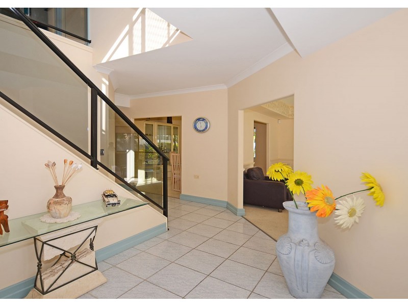10 Windemere Rd, Wondunna QLD 4655